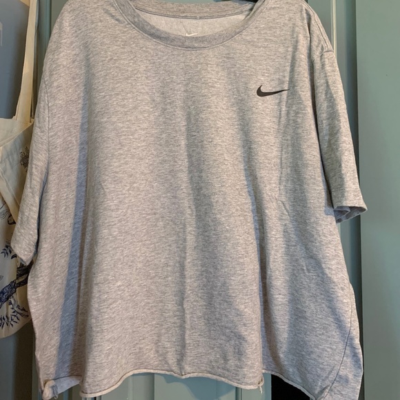 Nike cropped by me - Picture 1 of 2